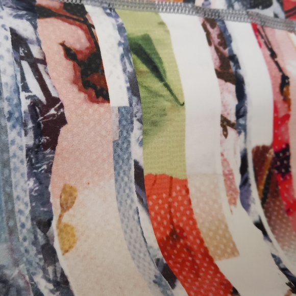 Lululemon Striped Leggings Sz 4 - Picture 2 of 3